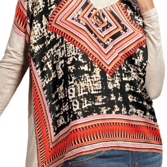 CAbi Tops - Cabi silk scarf top
